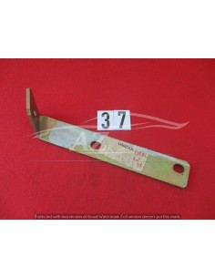 9437 staffa paraurti anteriore dx per fiat 132 -  Az Ricambi  Sei alla ricerca di ricambi per la tua auto d’epoca?