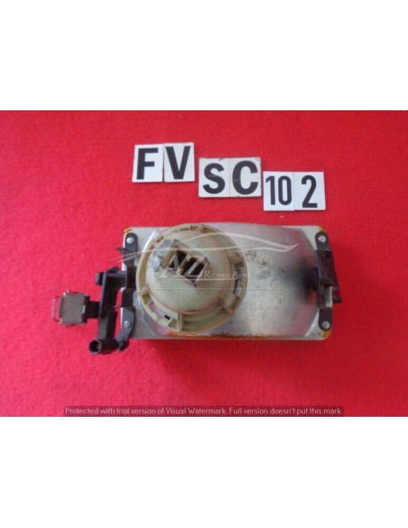 Fanale fendinebbia Ford 83BG15K201AA dx usato -  Az Ricambi  Sei alla ricerca di ricambi per la tua auto d’epoca?