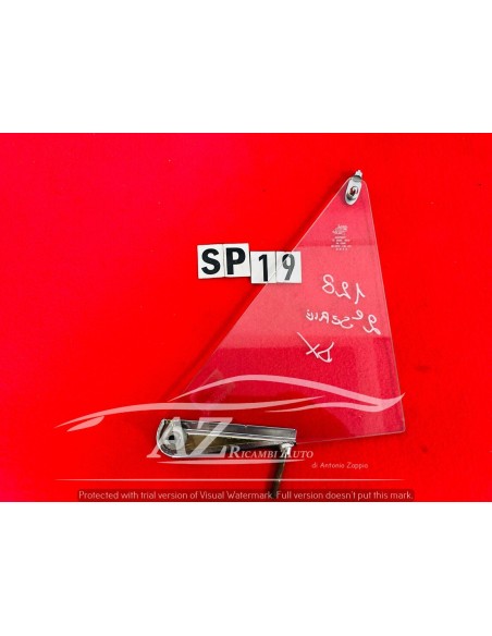 Vetro girevole dx Fiat 128 2° serie bianco -  Az Ricambi  Sei alla ricerca di ricambi per la tua auto d’epoca?