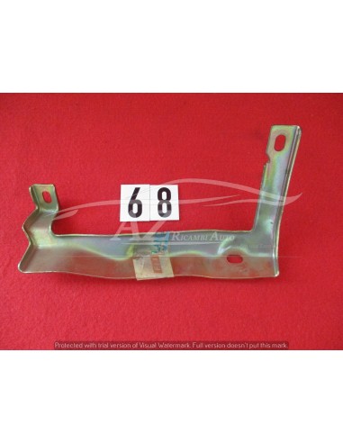 82460703 staffa fendinebbia dx per fiat croma -  Az Ricambi  Sei alla ricerca di ricambi per la tua auto d’epoca?