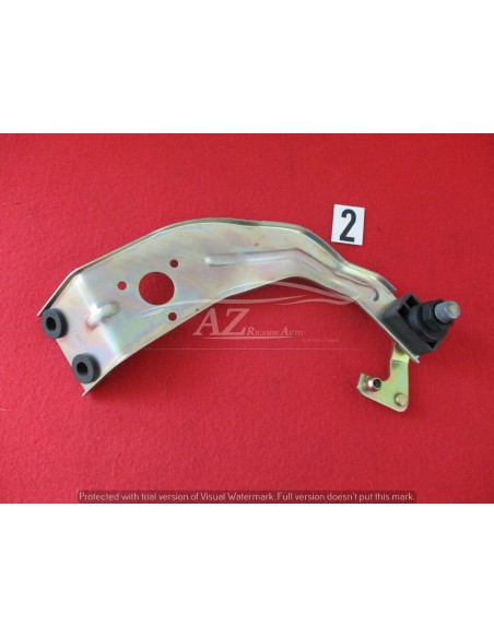 2082 piastra meccanismo tergicristallo fiat ritmo -  Az Ricambi  Sei alla ricerca di ricambi per la tua auto d’epoca?