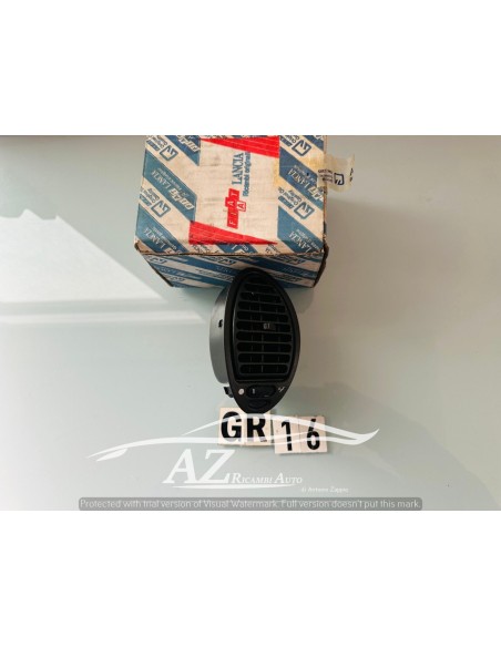 Diffusore bocchetta aria Lancia Y 95-03 712315635 -  Az Ricambi  Sei alla ricerca di ricambi per la tua auto d’epoca?