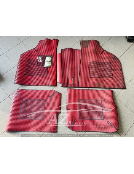 Tappeti Fiat Uno rosso nero -  Az Ricambi  Sei alla ricerca di ricambi per la tua auto d’epoca?