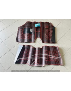 Tappeto Fiat 128 ritmo L pegaso 1004 rosso nero -  Az Ricambi  Sei alla ricerca di ricambi per la tua auto d’epoca?