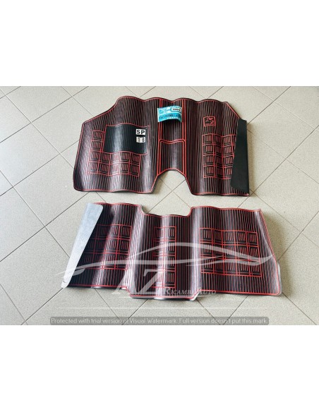 Tappeto Fiat 128 ritmo L pegaso 1004 rosso nero -  Az Ricambi  Sei alla ricerca di ricambi per la tua auto d’epoca?