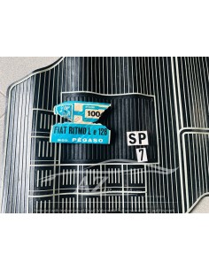Tappeti Fiat Ritmo L Fiat 128 grigio-nero pegaso 1004 -  Az Ricambi  Sei alla ricerca di ricambi per la tua auto d’epoca? 2