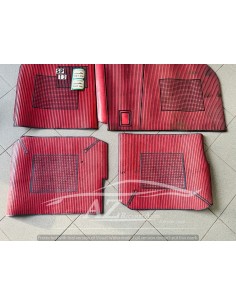Tappeti Fiat Uno rosso nero -  Az Ricambi  Sei alla ricerca di ricambi per la tua auto d’epoca? 2