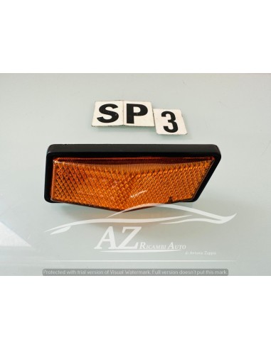 Lucciola freccia dx Fiat 128 ponte 131 Aric -  Az Ricambi  Sei alla ricerca di ricambi per la tua auto d’epoca?