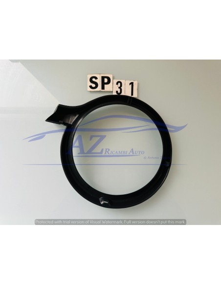 Cornice faro dx Autobianchi A-112 -  Az Ricambi  Sei alla ricerca di ricambi per la tua auto d’epoca?