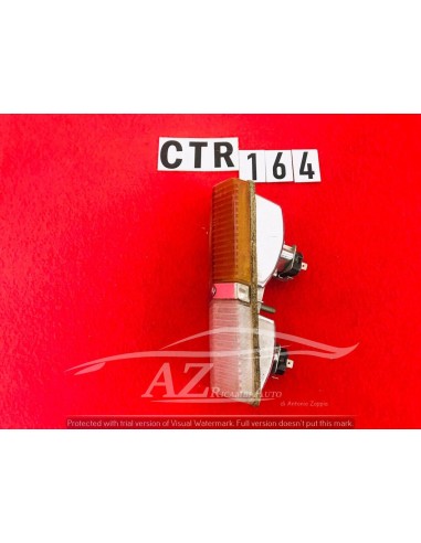 Fanalino anteriore sx Fiat 125 bicolore Leart base plastica -  Az Ricambi  Sei alla ricerca di ricambi per la tua auto d’epoca?