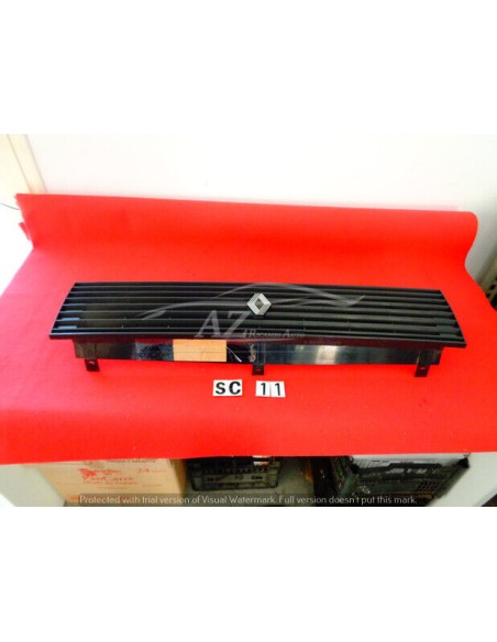 Griglia Mascherina anteriore Renault R 9 