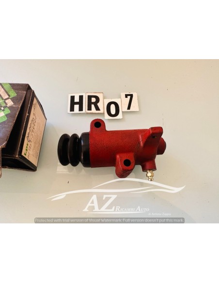 Pompa frizione per Iveco Fiat 645 4217838 -  Az Ricambi  Sei alla ricerca di ricambi per la tua auto d’epoca?