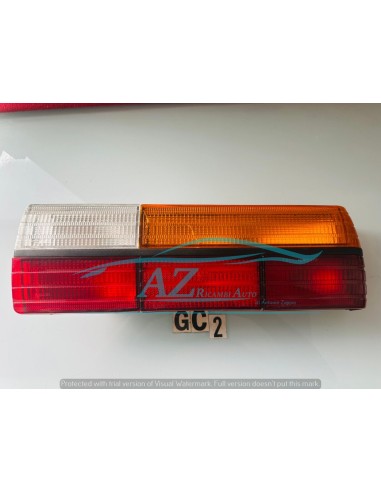 Fanale posteriore dx Audi 80 con segno FIFFT...