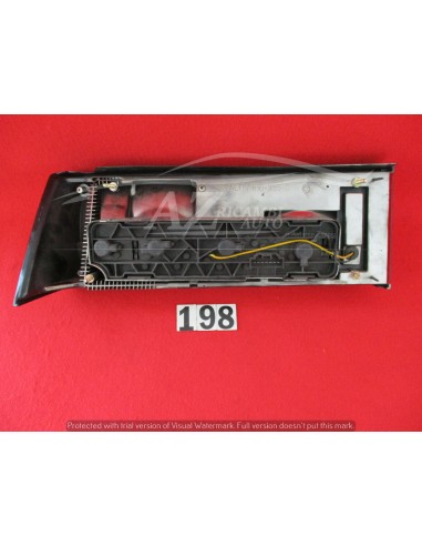 Fanale posteriore dx fiat regata altissimo -  Az Ricambi  Sei alla ricerca di ricambi per la tua auto d’epoca?