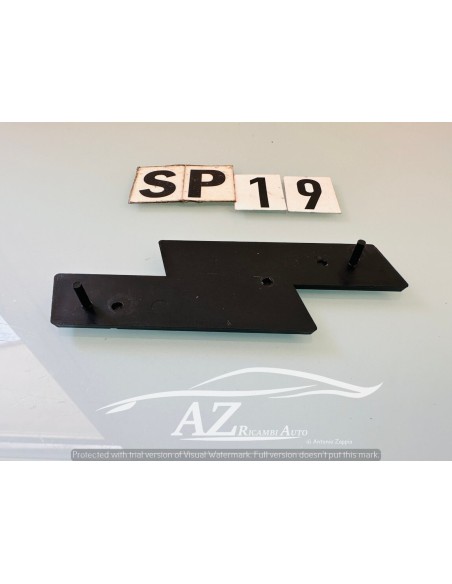 Fregio logo posteriore Fiat 500 L -  Az Ricambi  Sei alla ricerca di ricambi per la tua auto d’epoca?