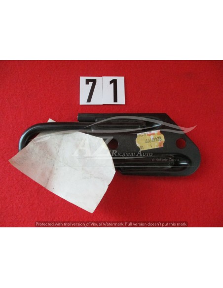 82447997 gancio traino anteriore per fiat croma 90-96 -  Az Ricambi  Sei alla ricerca di ricambi per la tua auto d’epoca?