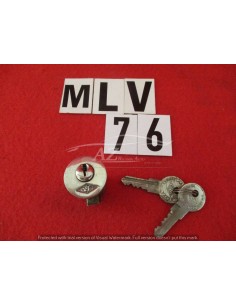 Chiusura cassetto con chiave per auto d'epoca -  Az Ricambi  Sei alla ricerca di ricambi per la tua auto d’epoca? 2