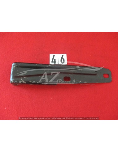 Staffa paraurti anteriore sx per fiat regata ritmo -  Az Ricambi  Sei alla ricerca di ricambi per la tua auto d’epoca?