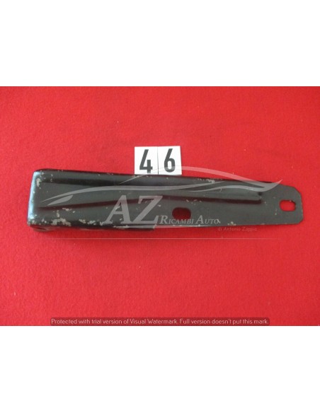 Staffa paraurti anteriore sx per fiat regata ritmo -  Az Ricambi  Sei alla ricerca di ricambi per la tua auto d’epoca?