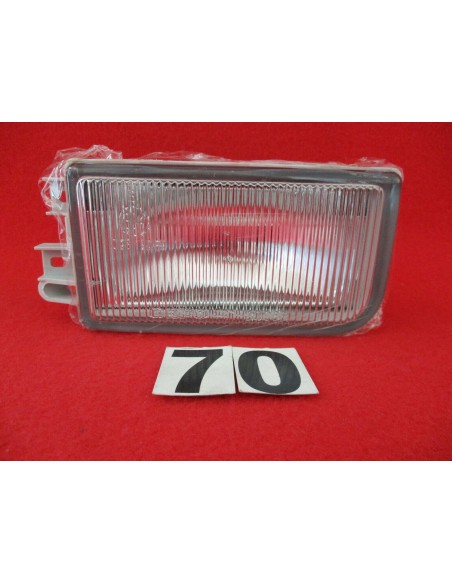 Faro fendinebbia dx volkswagen passat 93-96 -  Az Ricambi  Sei alla ricerca di ricambi per la tua auto d’epoca?