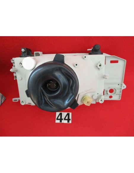 Faro fanale anteriore 46710861 sx fiat tipo carello -  Az Ricambi  Sei alla ricerca di ricambi per la tua auto d’epoca?