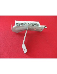 Staffa supporto paraurti 4184324 anteriore dx fiat 125 -  Az Ricambi  Sei alla ricerca di ricambi per la tua auto d’epoca?