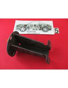Staffa supporto paraurti 4343344 posteriore fiat 131 -  Az Ricambi  Sei alla ricerca di ricambi per la tua auto d’epoca?