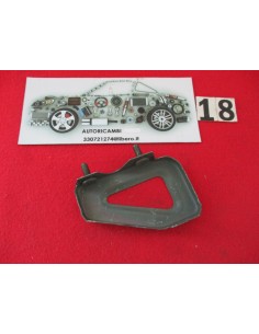 7549358 staffa supporto paraurti posteriore fiat panda 85-03 -  Az Ricambi  Sei alla ricerca di ricambi per la tua auto d’epoca? 2