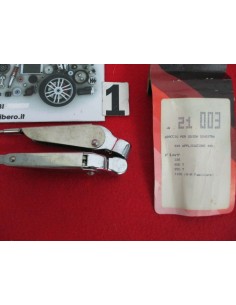 21003 coppia braccio tergi tergicristallo cromato per fiat 126 600 850 1100 -  Az Ricambi  Sei alla ricerca di ricambi per la... 2