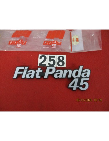 4483765 logo fregio scritta fiat panda 45 -  Az Ricambi  Sei alla ricerca di ricambi per la tua auto d’epoca?