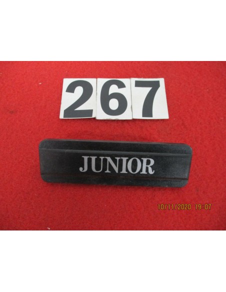 logo fregio scritta per autobianchi a-112 junior -  Az Ricambi  Sei alla ricerca di ricambi per la tua auto d’epoca?