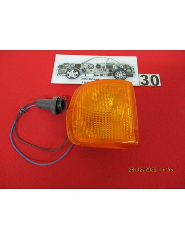 16420748 fanalino anteriore dx carello alfa-romeo alfasud -  Az Ricambi  Sei alla ricerca di ricambi per la tua auto d’epoca?