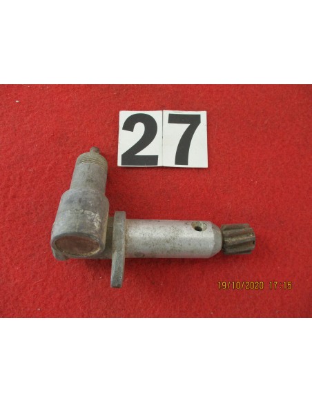 ingranaggio rinvio contachilometri 9-denti fiat 1100 103 -  Az Ricambi  Sei alla ricerca di ricambi per la tua auto d’epoca?