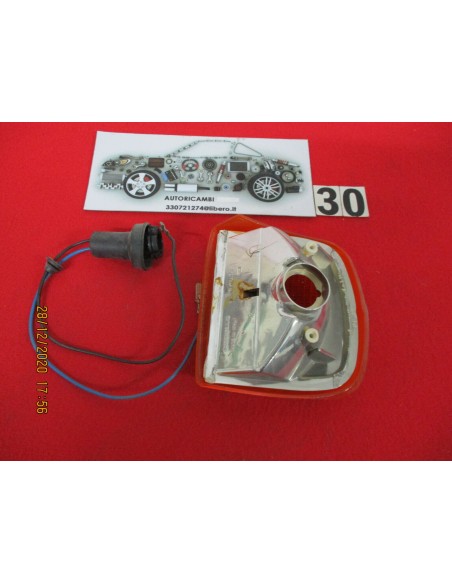 16420748 fanalino anteriore dx carello alfa-romeo alfasud -  Az Ricambi  Sei alla ricerca di ricambi per la tua auto d’epoca?