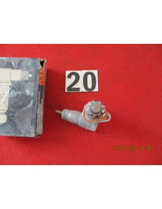 8590000143 ingranaggio rinvio contachilometri 9-denti fiat 131 132 -  Az Ricambi  Sei alla ricerca di ricambi per la tua auto... 2