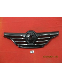 griglia mascherina renault clio 2015 usata -  Az Ricambi  Sei alla ricerca di ricambi per la tua auto d’epoca? 2