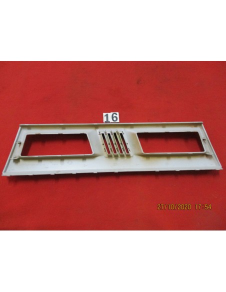 1825454 griglia mascherina fiat tempra -  Az Ricambi  Sei alla ricerca di ricambi per la tua auto d’epoca?