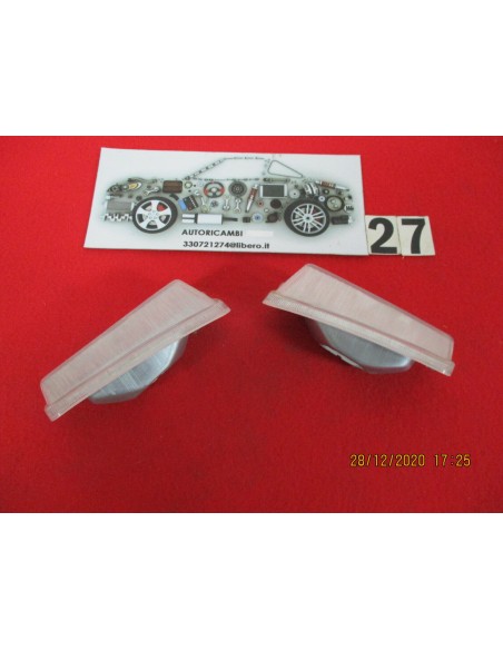 fanalino anteriore dx sx coppia fiat 850 -  Az Ricambi  Sei alla ricerca di ricambi per la tua auto d’epoca?