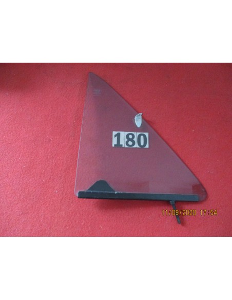 vetro deflettore girevole anteriore dx bronzo fiat 126 -  Az Ricambi  Sei alla ricerca di ricambi per la tua auto d’epoca?