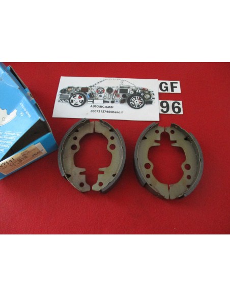 av7141 ganasce freno renault r4 furgone r5 r6 -  Az Ricambi  Sei alla ricerca di ricambi per la tua auto d’epoca?