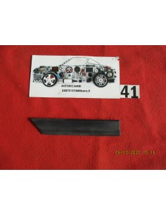 507863 modanatura parafango anteriore sx fiat uno r89 -  Az Ricambi  Sei alla ricerca di ricambi per la tua auto d’epoca?