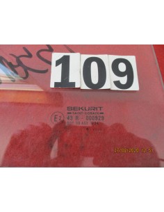 vetro fisso posteriore dx bianco renault clio -  Az Ricambi  Sei alla ricerca di ricambi per la tua auto d’epoca? 2