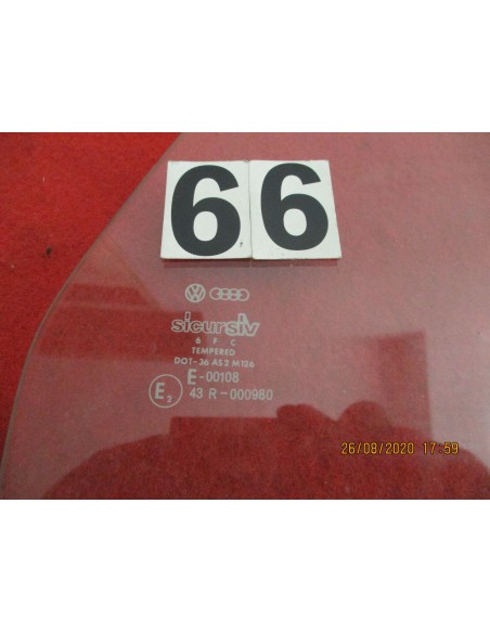 vetro fisso posteriore dx bianco volkswagen golf 84 sicursi /w/audi -  Az Ricambi  Sei alla ricerca di ricambi per la tua aut...