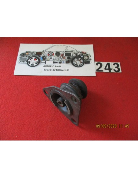 5723 4674 supporto motore fiat punto 176 cabrio -  Az Ricambi  Sei alla ricerca di ricambi per la tua auto d’epoca?