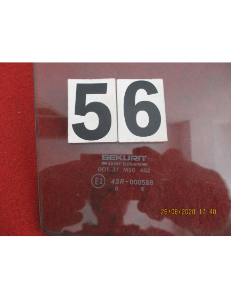 vetro fisso anteriore dx verde volkswagen golf mk1 sekurit -  Az Ricambi  Sei alla ricerca di ricambi per la tua auto d’epoca?