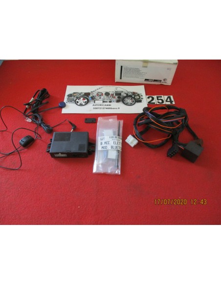 50901452 kit vivavoce senza fili metablue lineaccessori fiat lancia -  Az Ricambi  Sei alla ricerca di ricambi per la tua aut...