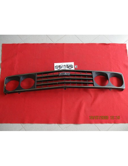 4438372 griglia mascherina fiat 132 -  Az Ricambi  Sei alla ricerca di ricambi per la tua auto d’epoca?