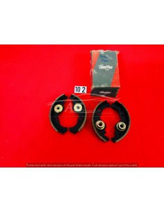 7074668 serie ganasce freno fiat 126 bis panda 4x4 cinquecento y10 -  Az Ricambi  Sei alla ricerca di ricambi per la tua auto...