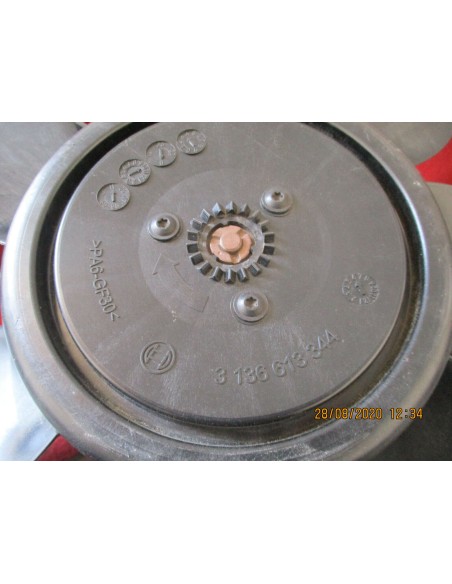 0130307185 bosch elettroventola mercedes w204 w212 e300 -  Az Ricambi  Sei alla ricerca di ricambi per la tua auto d’epoca?