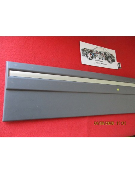 5921853 modanatura porta anteriore dx fiat argenta grigio -  Az Ricambi  Sei alla ricerca di ricambi per la tua auto d’epoca?